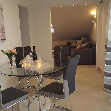 Daire Three Roses Split