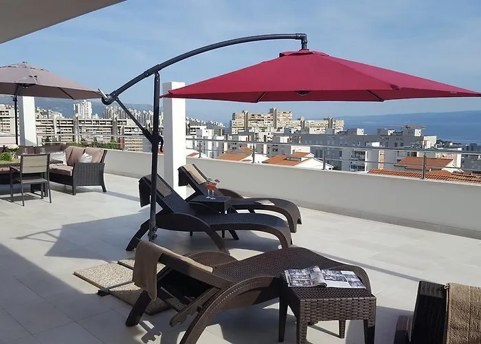 Three Roses 아파트