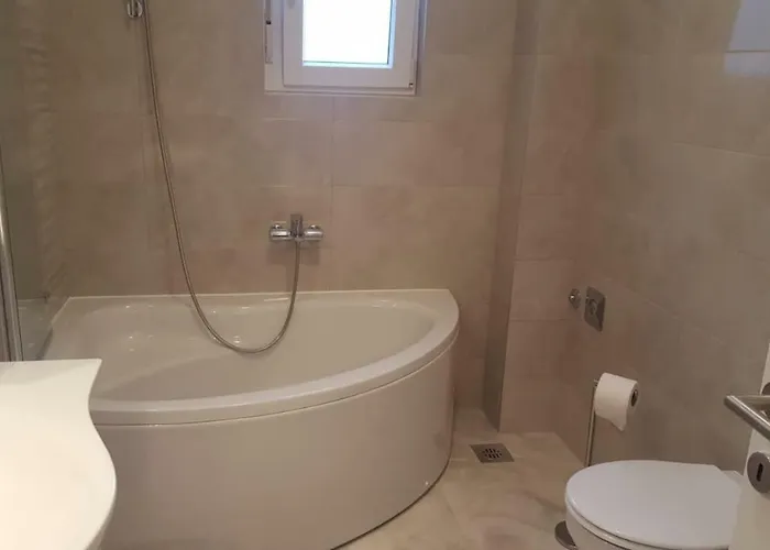 Apartman Three Roses *