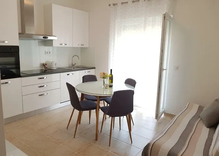 Apartman Three Roses *